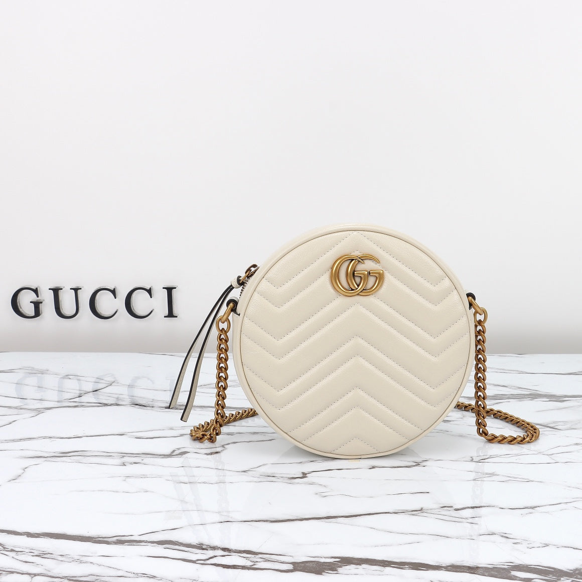 Boutique Quality || 550154 || Gucci Crossbody Bag