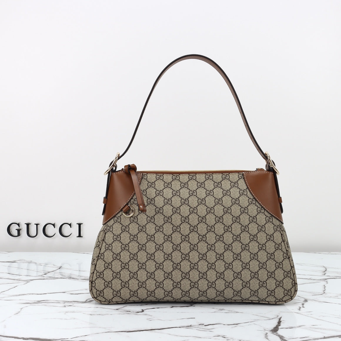 Boutique Quality ||  815217  || Gucci Shoulder Bag